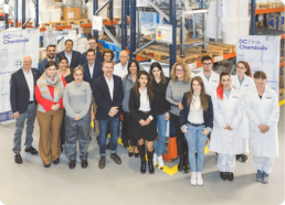 Equipo de Dc Fine Chemicals